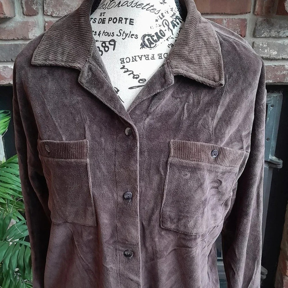 Weekend Edition Velour Top - Picture 5 of 5